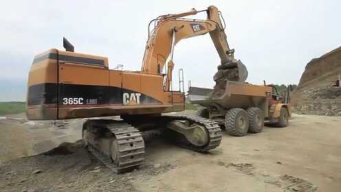 卡特彼勒365C挖掘机工作视频,从泥土到硬岩,这台机器到底有多能打? 卡特彼勒365C挖掘机工作视频,从泥土到硬岩,这台机器到底有多能打?